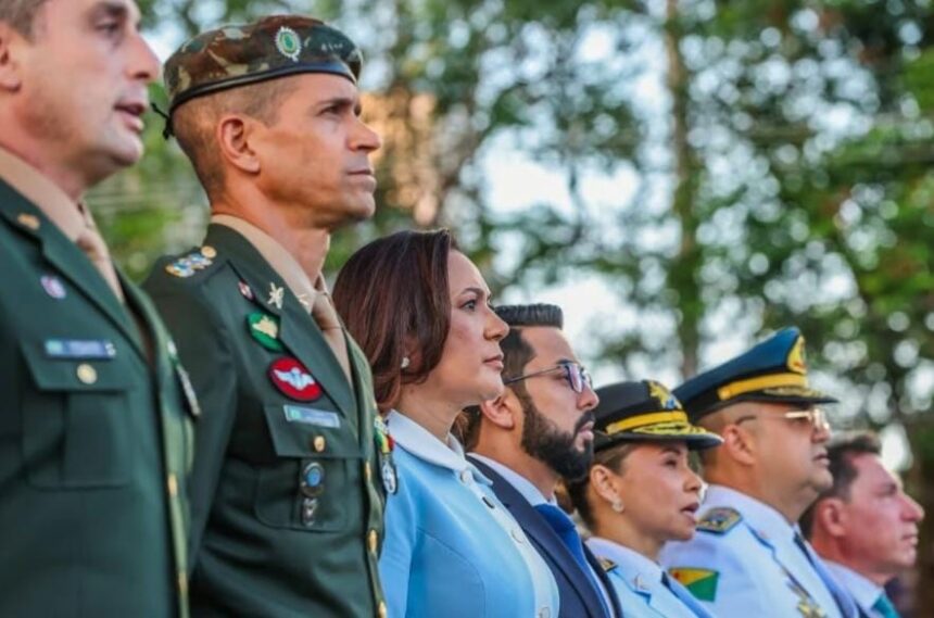 Milhares lotam Centro de Rio Branco para desfile de 7 de Setembro; Mailza acompanha solenidade e fala sobre futuro político