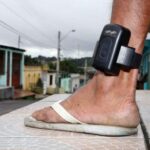 Tentativa de furto de moto é frustrada em Cruzeiro do Sul; suspeito foge e deixa bolsa com carregador de tornozeleira