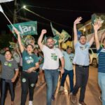 Alan Rick percorre Plácido de Castro e apresenta compromissos com saúde, segurança e desenvolvimento rural
