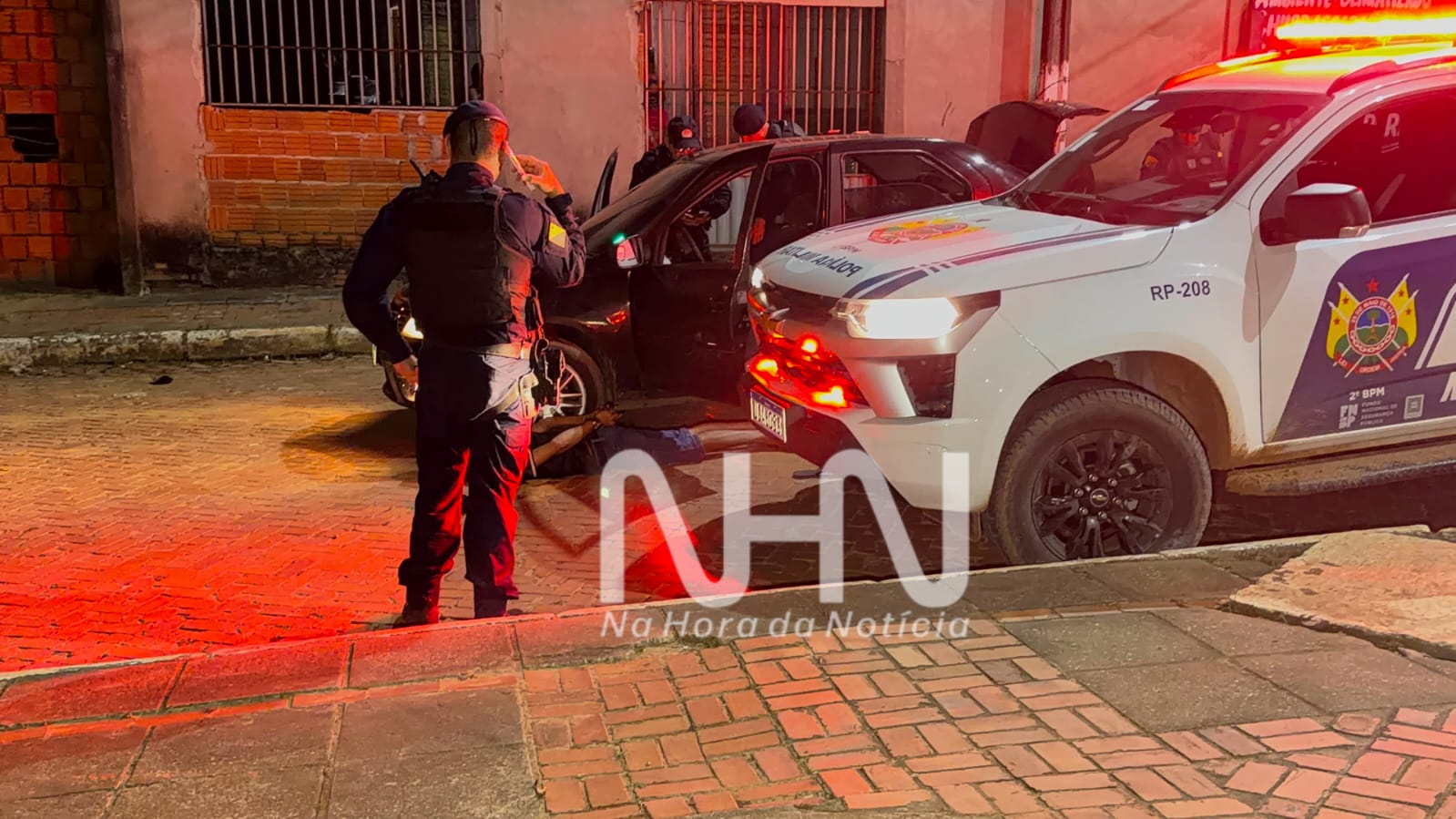 Criminosos atiram contra viatura do Tático durante fuga e adolescente é baleado no Segundo Distrito de Rio Branco