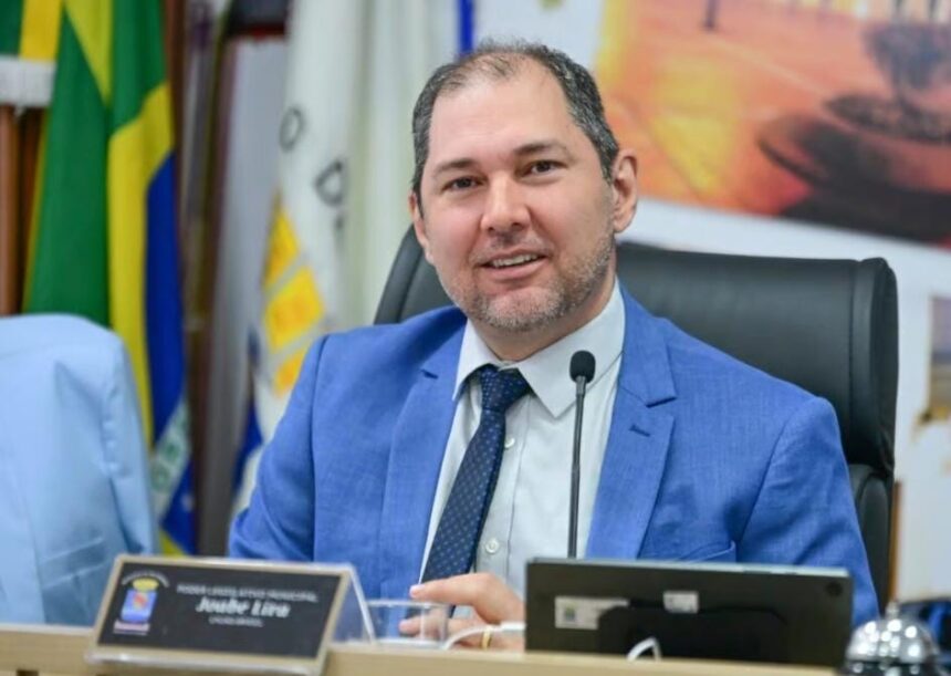 Após dez anos sem seleção, Câmara de Rio Branco lança concurso com 13 vagas e plano de valorização de servidores Após dez anos sem seleção, Câmara de Rio Branco lança concurso com 13 vagas e plano de valorização de servidores