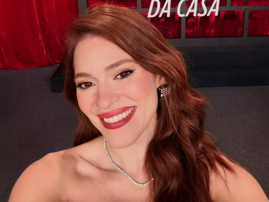Ana Clara, apresentadora do Estrelas da Casa, faz desabafo sobre fama e deixa claro: “Minha vida não é pública”
