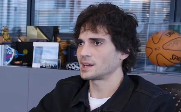 Após revelar crise financeira, Fiuk revela quanto gasta por mês e surpreende com valor Após revelar crise financeira, Fiuk revela quanto gasta por mês e surpreende com valor