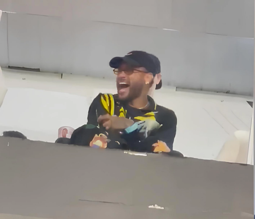 Neymar provoca torcedores do Atlético após vitória do Santos: 'Não jogo contra time pequeno'