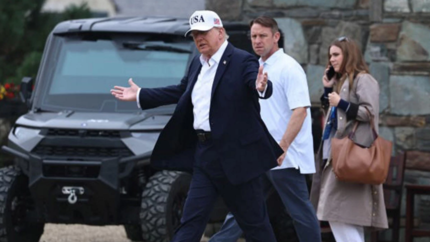 Trump rejeita pressão por freio na IA e diz que críticas vêm de 'forças negativas' Trump rejeita pressão por freio na IA e diz que críticas vêm de 'forças negativas'