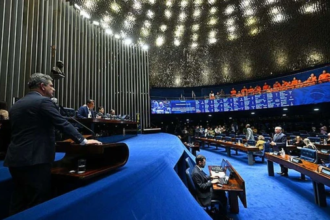 Senado aprova fim da ‘taxa das blusinhas’ e texto segue para sanção