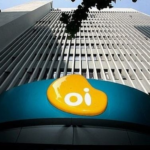 Quem vai ficar com as linhas da Oi? Empresa recebe aval para assumir operação