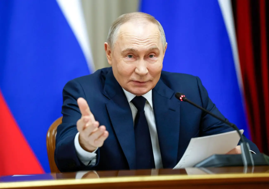 Putin fala sobre colaboração e desenvolver cooperação bilateral ao parabenizar Lula