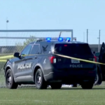 Caminhão invade partida de futebol no Kansas e mata duas pessoas, incluindo criança