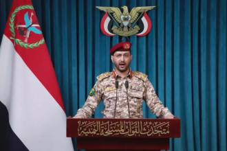 Houthis dizem ter atacado instalações petrolíferas e aeroportos na Arábia Saudita Houthis dizem ter atacado instalações petrolíferas e aeroportos na Arábia Saudita