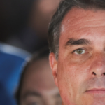 Flávio Bolsonaro diz que vai pedir cassação de chapa de Lula