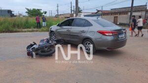 Jovem de 22 anos morre e irmão de 12 fica em estado gravíssimo após colisão entre carro e moto em Rio Branco