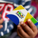 Pagamento do Bolsa Família reajustado começa hoje; veja calendário até dezembro