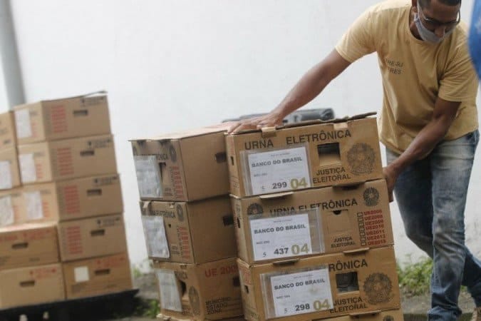 Até às 11h, sete urnas são substituídas no Acre; Bujari concentra três casos Até às 11h, sete urnas são substituídas no Acre; Bujari concentra três casos