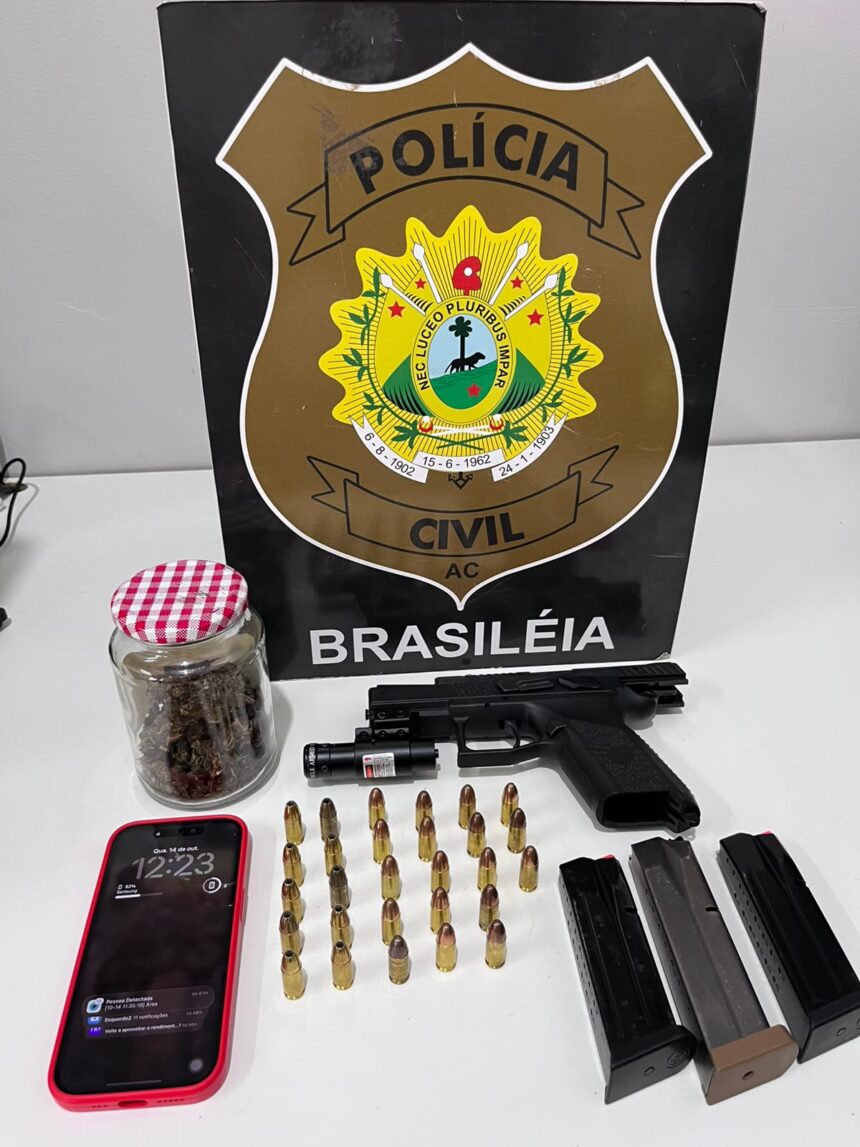 Polícia Civil prende jovem com pistola 9 mm e drogas durante operação em Brasiléia