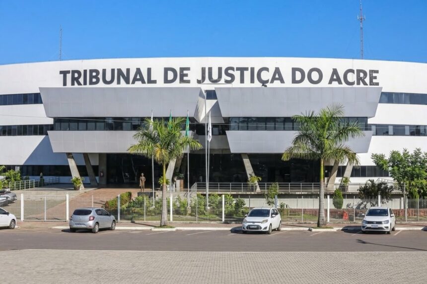 TJAC convoca nove estudantes para cadastro de estágio em Rio Branco