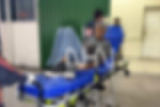 Trabalhador rural é esfaqueado por desconhecido durante bebedeira em Rio Branco Trabalhador rural é esfaqueado por desconhecido durante bebedeira em Rio Branco