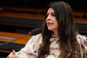 STF confirma anulação de julgamento de Antônia Lúcia; caso volta para análise do Supremo STF confirma anulação de julgamento de Antônia Lúcia; caso volta para análise do Supremo