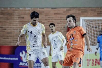 Simão Dias e Fidas são os finalistas da Taça Brasil de Futsal da 2ª Divisão Simão Dias e Fidas são os finalistas da Taça Brasil de Futsal da 2ª Divisão