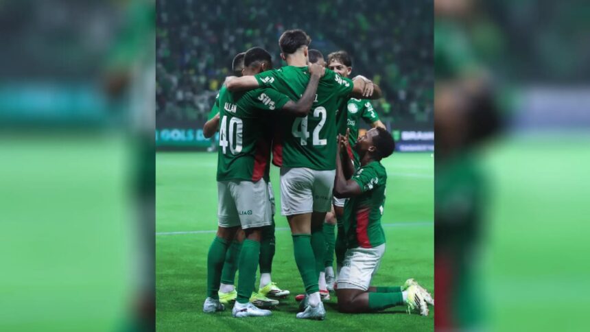 Palmeiras vence Athletico-PR mesmo com um a menos e dorme na liderança do Brasileirão Palmeiras vence Athletico-PR mesmo com um a menos e dorme na liderança do Brasileirão