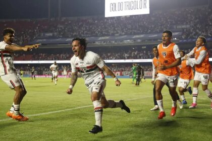 São Paulo vence Vasco por 1 a 0, se afasta do Z4 e mira vaga na Libertadores São Paulo vence Vasco por 1 a 0, se afasta do Z4 e mira vaga na Libertadores