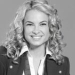 Lua Blanco, atriz e cantora da série Rebelde, morre aos 39 anos Lua Blanco, atriz e cantora da série Rebelde, morre aos 39 anos