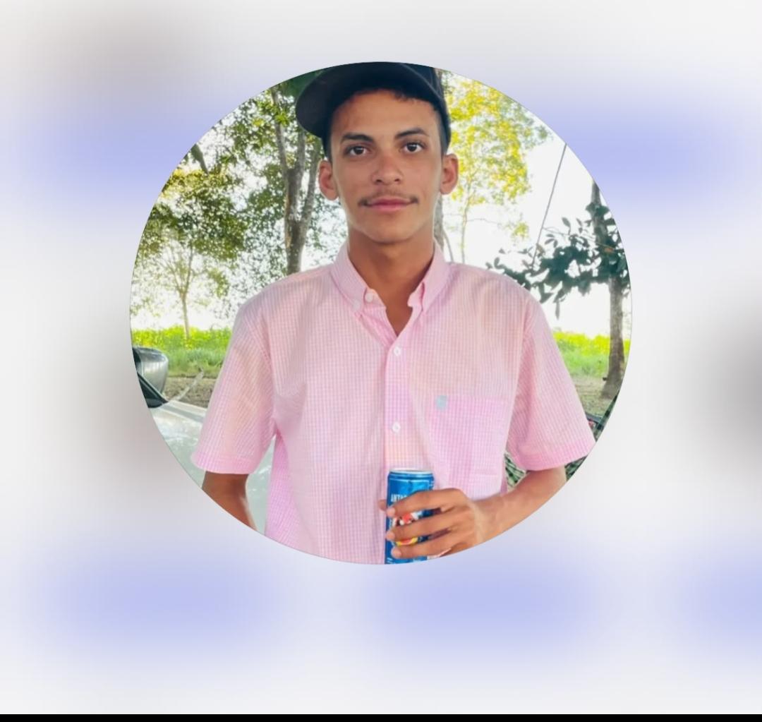 Jovem morre após cair em trecho de estrada destruído pela chuva na zona rural de Xapuri