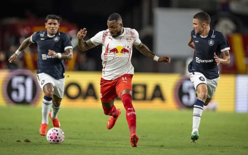Remo busca empate com Bragantino, mas segue na lanterna do Brasileirão Série A Remo busca empate com Bragantino, mas segue na lanterna do Brasileirão Série A