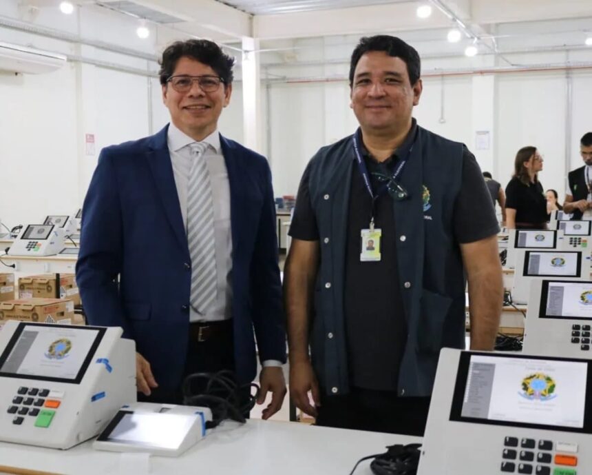 TRE-AC conclui lacre das urnas eletrônicas para o segundo turno no Acre TRE-AC conclui lacre das urnas eletrônicas para o segundo turno no Acre