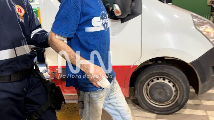 Mecânico tem dedo amputado durante troca de polia de motor em oficina de Rio Branco