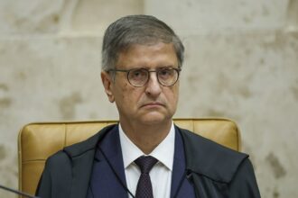 PGR manifesta que não houve abuso de autoridade por André Mendonça em caso envolvendo Moraes