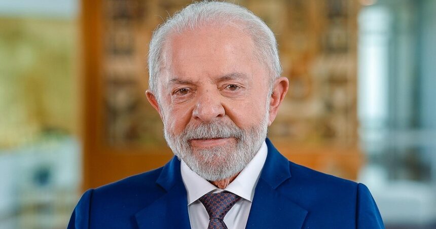 Lula entrega ao TSE pedido de quebra de seu sigilo e desafia Flávio Bolsonaro a fazer o mesmo