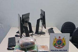 BOPE apreende mais de 7 quilos de skank escondidos em sacos de farinha em Rio Branco BOPE apreende mais de 7 quilos de skank escondidos em sacos de farinha em Rio Branco