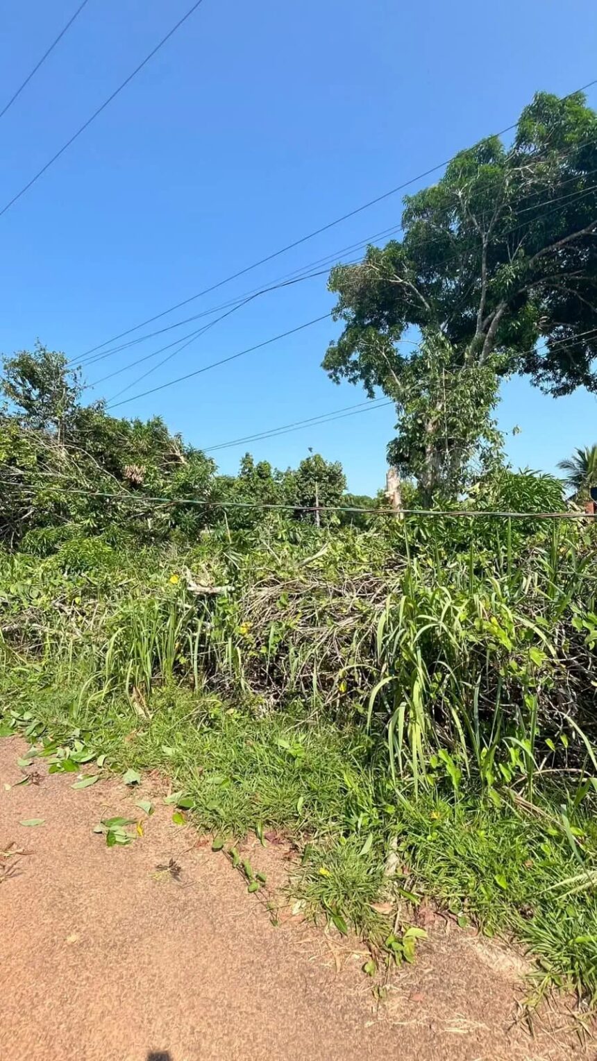 Poste danificado é substituído e energia retorna em Plácido de Castro após mais de 27 horas de interrupção