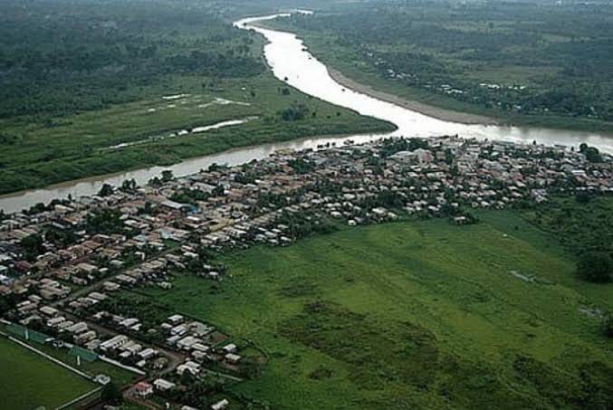 Ex-prefeito de Boca do Acre é processado por extração ilegal de piçarra em terra indígena Ex-prefeito de Boca do Acre é processado por extração ilegal de piçarra em terra indígena
