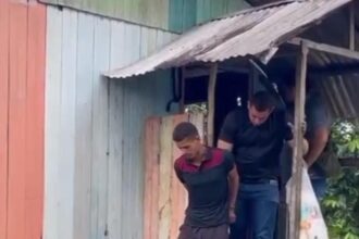 PCAC prende suspeito de receptação que tinha mandado por homicídio qualificado e furtos em Cruzeiro do Sul