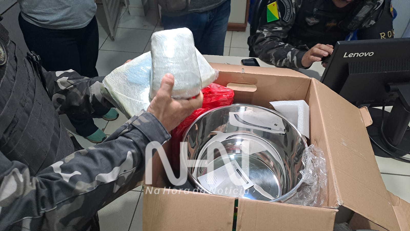 Homem de 24 anos é preso com 1,5 kg de skunk escondido dentro de panela de pressão em Rio Branco