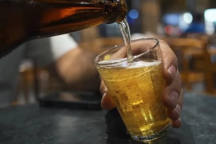 TRE-AM libera venda e consumo de bebidas alcoólicas em Manaus no 2º turno TRE-AM libera venda e consumo de bebidas alcoólicas em Manaus no 2º turno