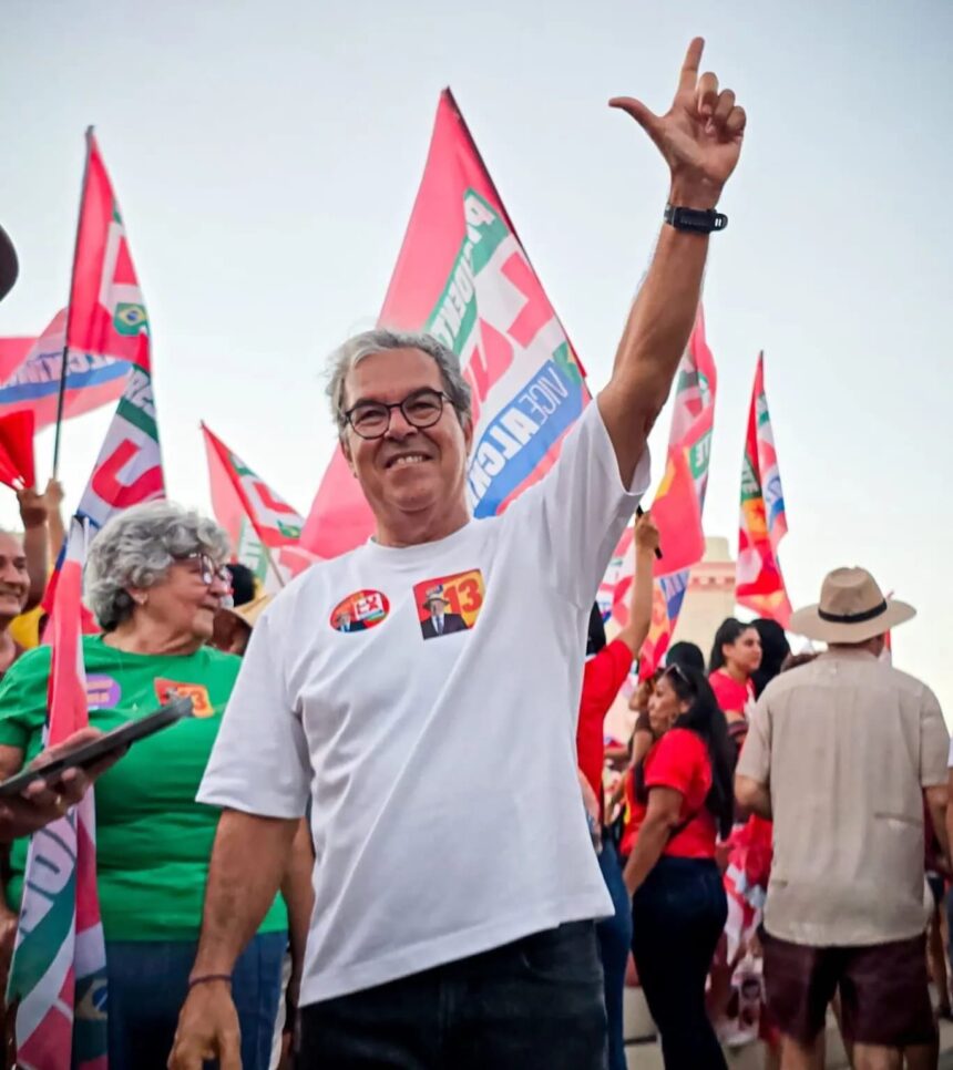 Jorge Viana celebra força da juventude e adesão popular na Caminhada da Virada em Rio Branco Jorge Viana celebra força da juventude e adesão popular na Caminhada da Virada em Rio Branco