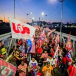 Com multidão estimada em mais de 10 mil, PT do Acre faz maior ato orgânico em apoio à reeleição de Lula Com multidão estimada em mais de 10 mil, PT do Acre faz maior ato orgânico em apoio à reeleição de Lula