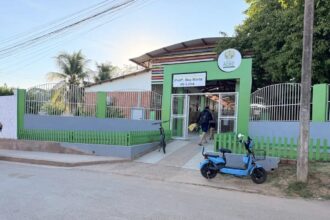 Votação começa com tranquilidade e movimento discreto em Rio Branco neste domingo Votação começa com tranquilidade e movimento discreto em Rio Branco neste domingo
