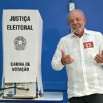Lula vota em São Bernardo e diz: 