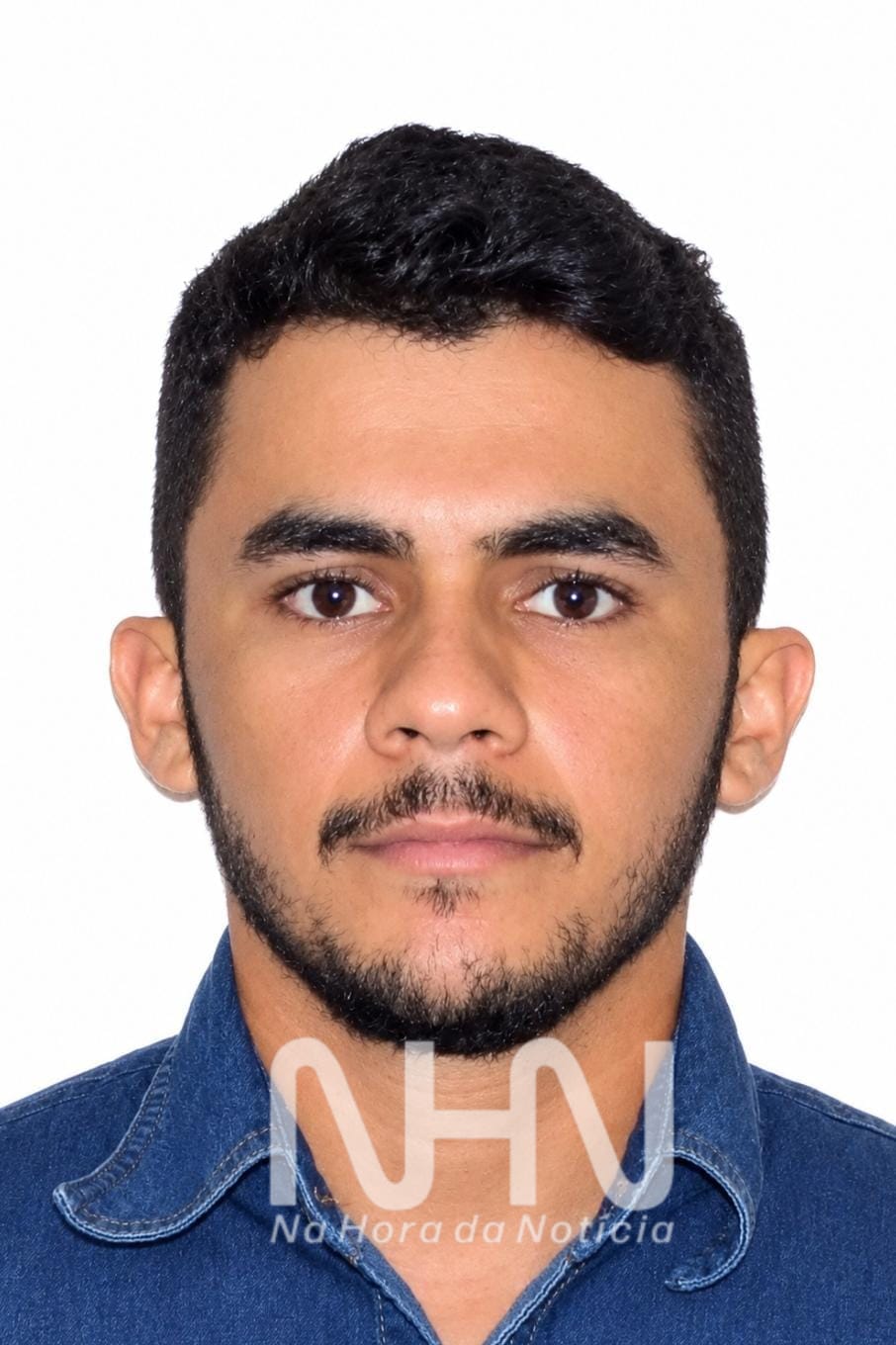 Caseiro de 29 anos é morto após discussão com avô da namorada em ramal no Acre Caseiro de 29 anos é morto após discussão com avô da namorada em ramal no Acre