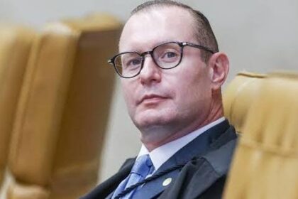 STF prorroga votação até às 19h em todo o Brasil após problemas com transporte STF prorroga votação até às 19h em todo o Brasil após problemas com transporte