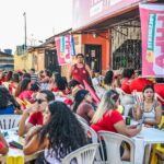 Em Rio Branco, militantes lotam bar e vivem misto de ansiedade e confiança com adiamento da apuração Em Rio Branco, militantes lotam bar e vivem misto de ansiedade e confiança com adiamento da apuração