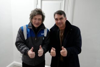 PF busca confirmação na Argentina sobre paradeiro de Flávio Bolsonaro PF busca confirmação na Argentina sobre paradeiro de Flávio Bolsonaro