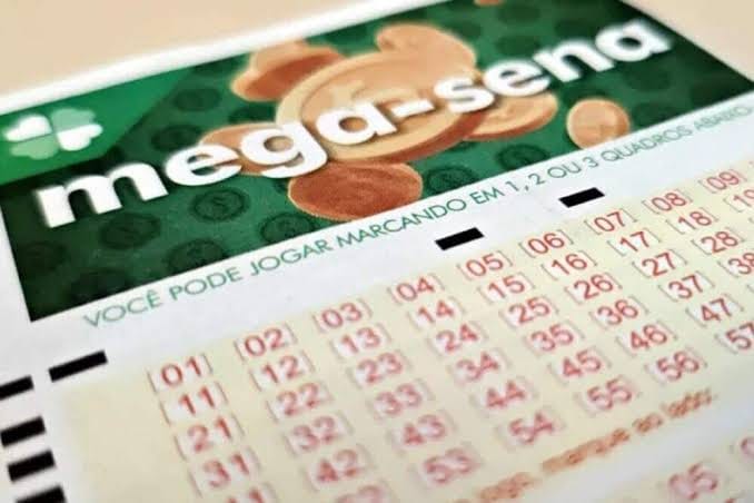 Mega-Sena acumula e prêmio chega a R$ 320 milhões Mega-Sena acumula e prêmio chega a R$ 320 milhões