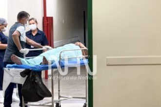 Criminosos em motocicleta invadem bar e atiram em cliente; homem é atingido por seis tiros no Segundo Distrito de Rio Branco Criminosos em motocicleta invadem bar e atiram em cliente; homem é atingido por seis tiros no Segundo Distrito de Rio Branco