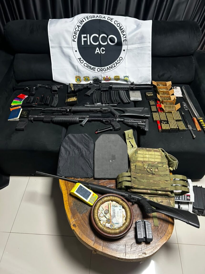 Ação integrada entre PMAC e forças de segurança desarticula organização criminosa investigada por tráfico de drogas e lavagem de dinheiro Ação integrada entre PMAC e forças de segurança desarticula organização criminosa investigada por tráfico de drogas e lavagem de dinheiro