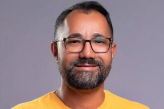 Prefeito de Feijó sinaliza mudança partidária e abre diálogo com outras legendas